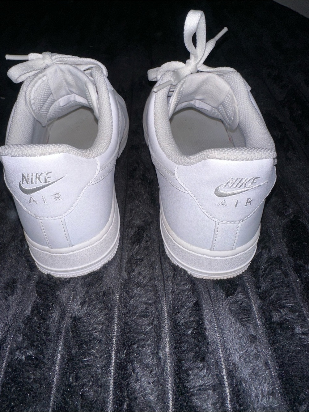 Nike Air Force 1 ‘07 Triple White Sneakers Women’s Size 9.5 - Picture 2 of 4